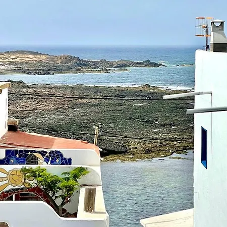 Eslanzarote Turtle House, Super Wifi, Sea Views *