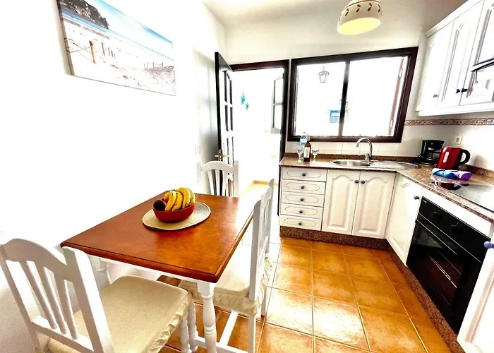 Eslanzarote Turtle House, Super Wifi, Sea Views *