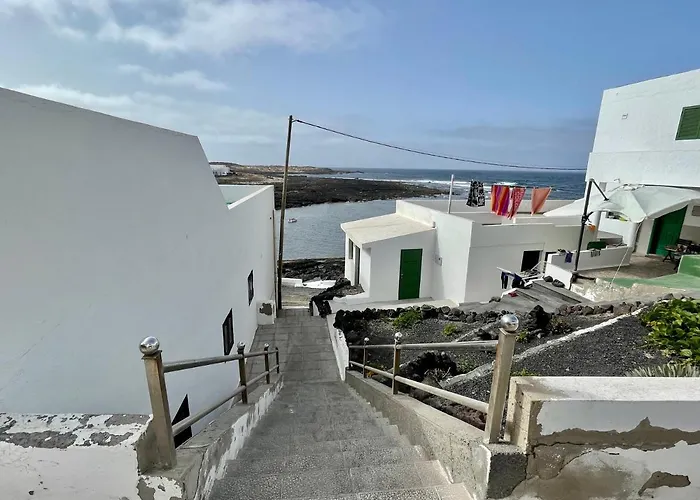 Eslanzarote Turtle House, Super Wifi, Sea Views *